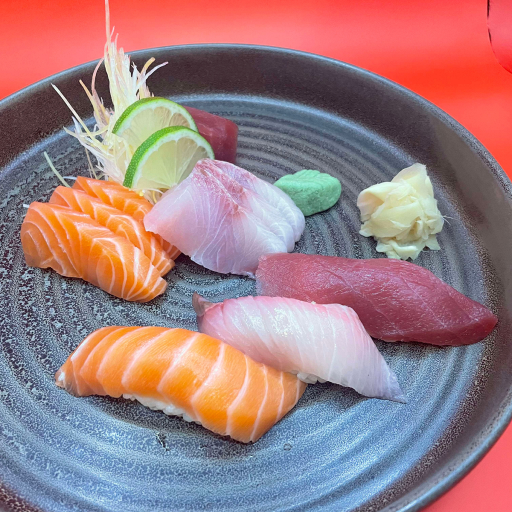 Plats du Sushi et Sashimi